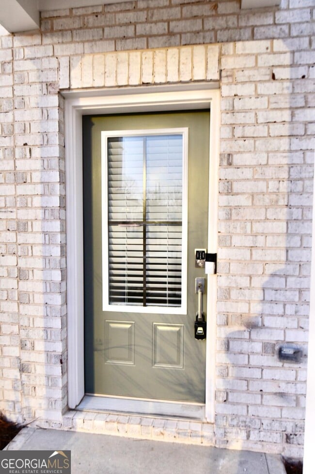 Building Photo - 2839 Rosehall Way