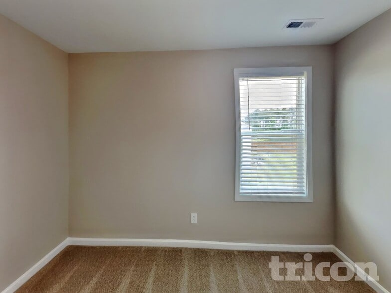 Building Photo - 50 Greenhouse St