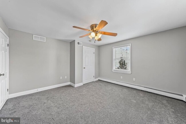 Building Photo - 4236 Florida Ave