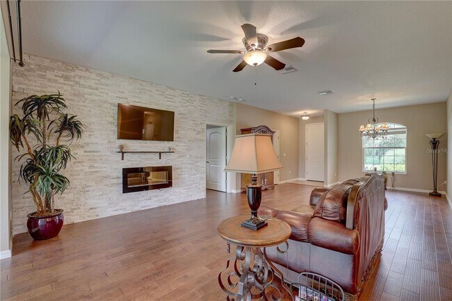 Building Photo - 3813 Salida Del Sol Dr