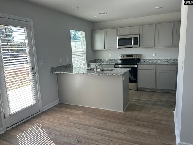 Building Photo - 208 Brando Wy