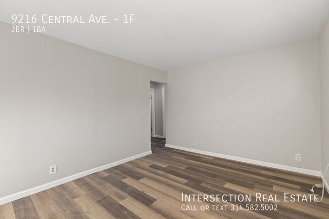 Building Photo - Luxury All-Electric 2 Bedroom/1Bath Apt w/...