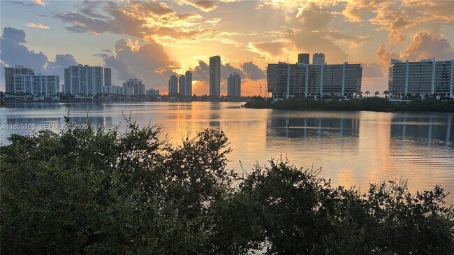 Building Photo - 3255 NE 184th St