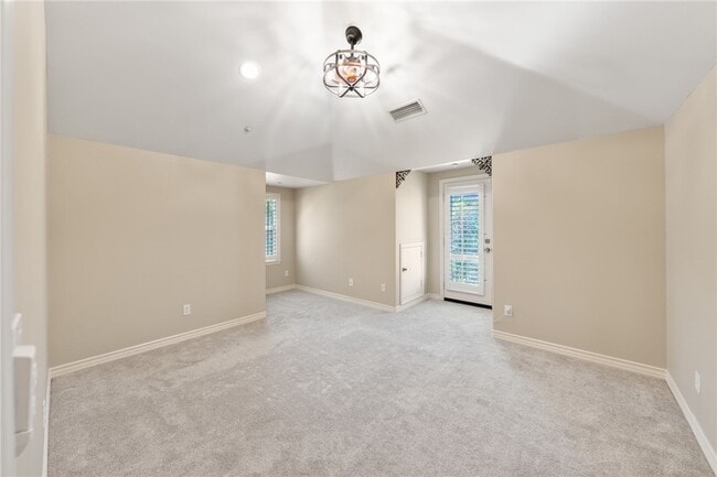 Building Photo - 8 Welbe Cir