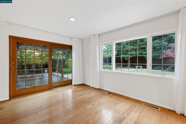 Building Photo - 2201 Quiet Pl Dr