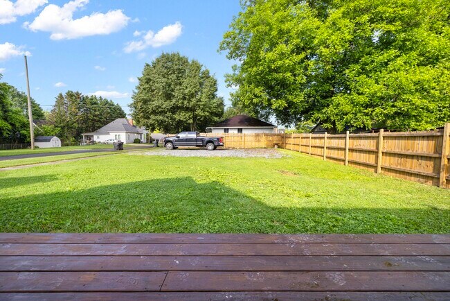 Building Photo - 820 Florida Ave