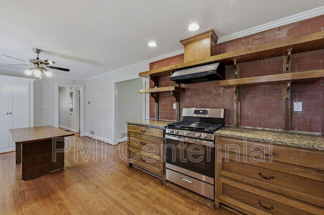 Building Photo - 2649 Homeland Dr