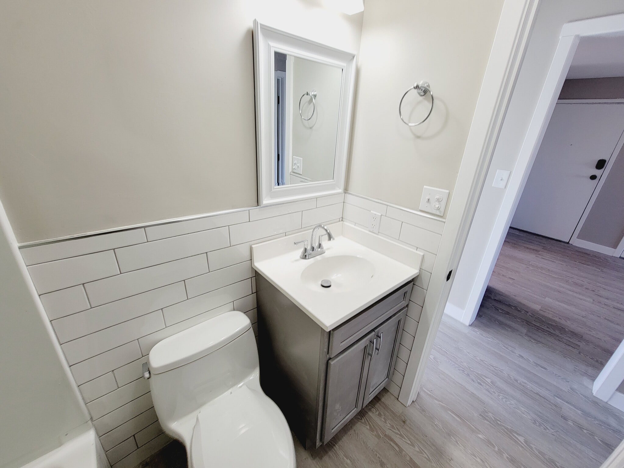 Building Photo - 41 Evergreene