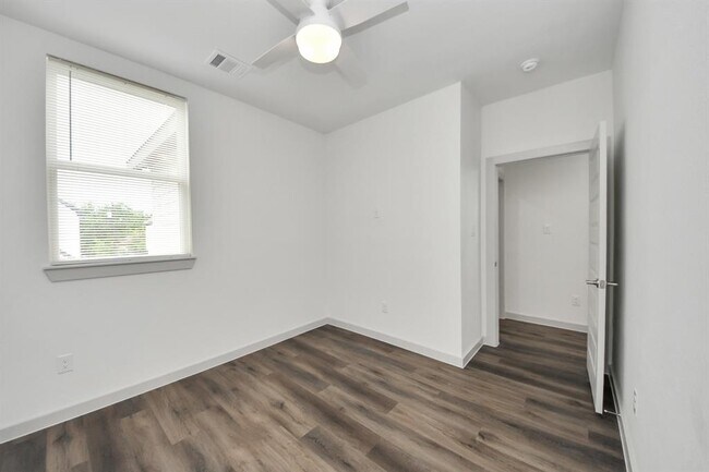 Building Photo - 7924 Booker St