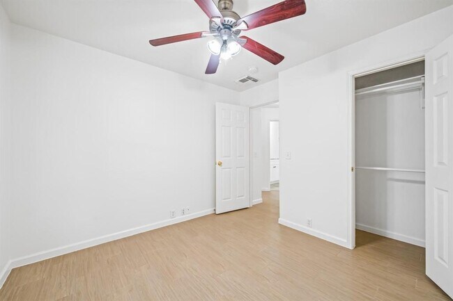 Building Photo - 4806 Dark Canyon Ct
