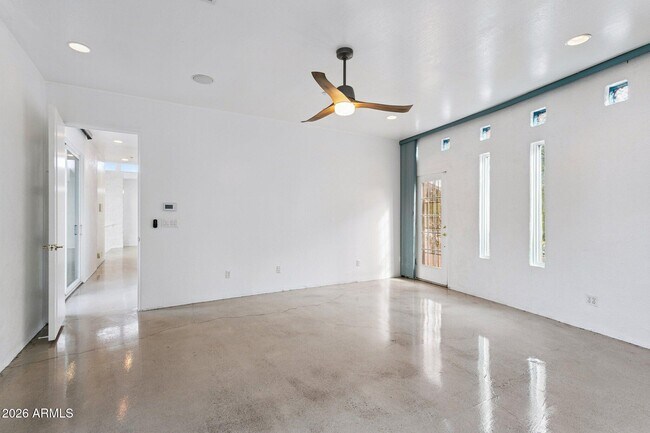 Building Photo - 9267 E Diamond Rim Dr