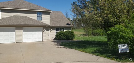 Building Photo - 4115-4117 Hidden Creek Ct
