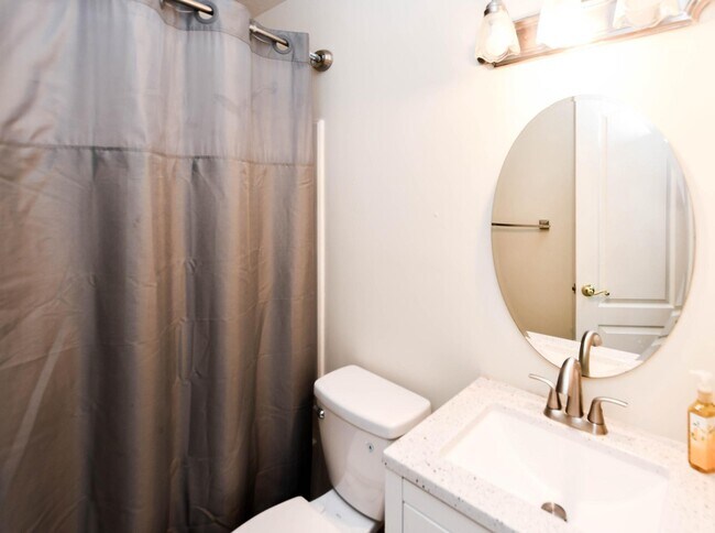 Building Photo - 1401 Deep Gorge Ct