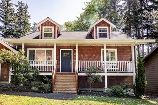 Building Photo - 5505 Robinswood Ln