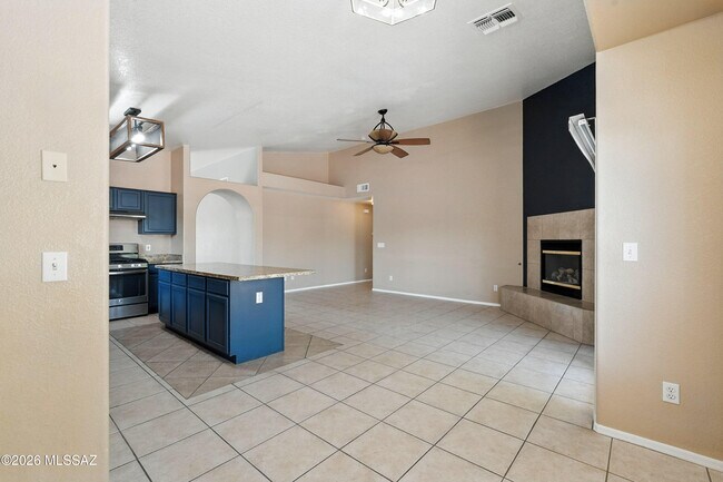 Building Photo - 7997 E Snakeroot Dr