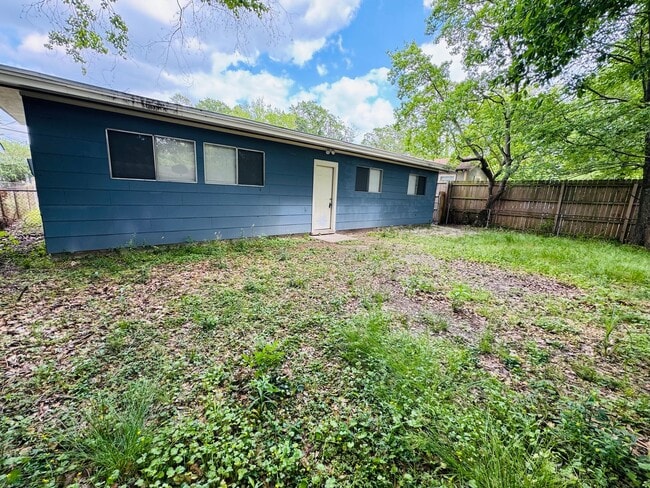 Building Photo - 4136 Mohican St