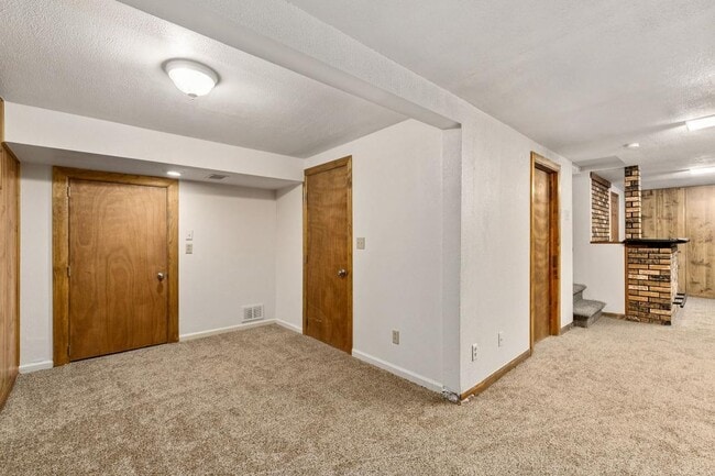 Building Photo - 2856 E 1st St