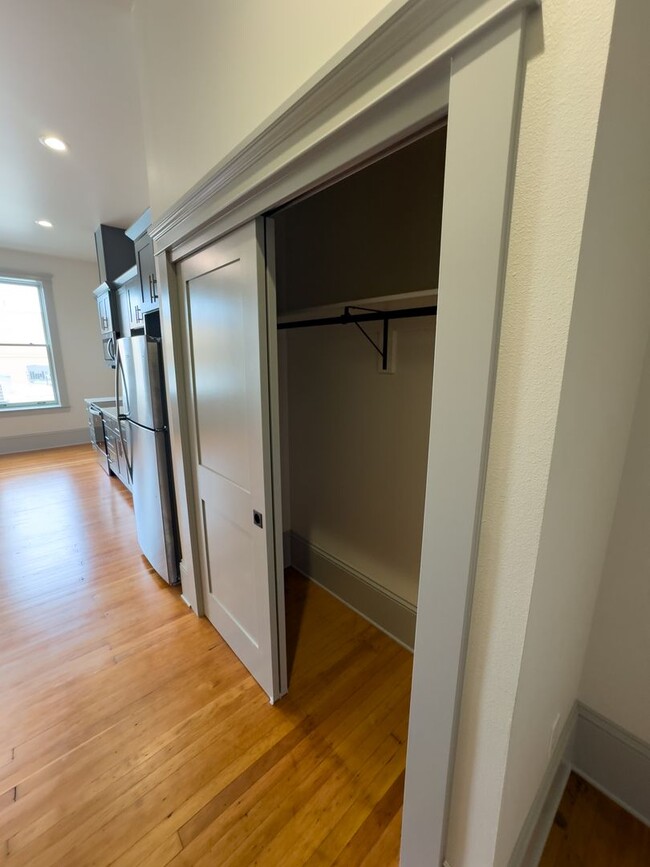 Building Photo - WINTER SPECIAL - NEWLY RENOVATED DOWNTOWN SALEM STUDIO