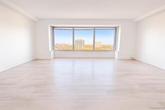 Building Photo - 1300 E Lafayette St