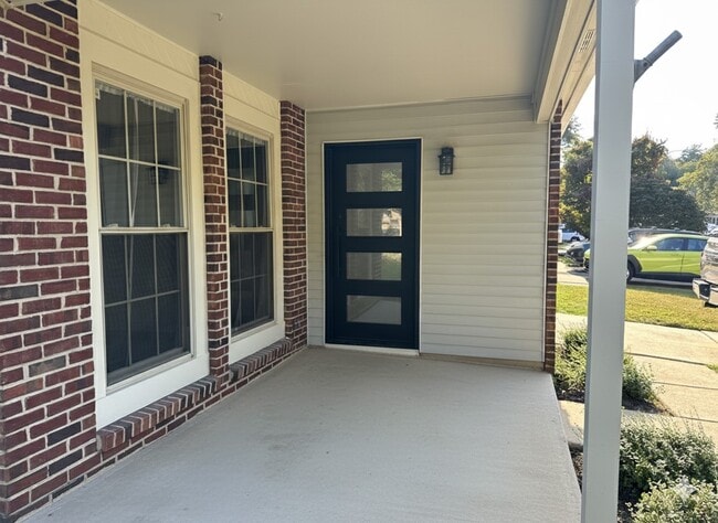 Building Photo - 223 Foxwood Ln