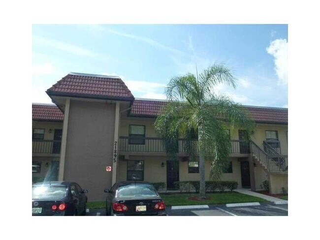Building Photo - 21895 Lake Forest Cir