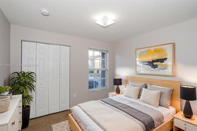 Building Photo - 17166 SW 138th Ct