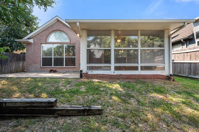 Building Photo - 2209 Wembley Wood Ln