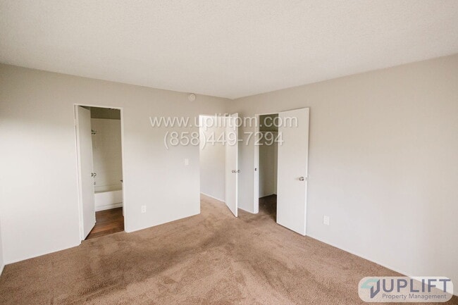 Building Photo - 5787 College Ave