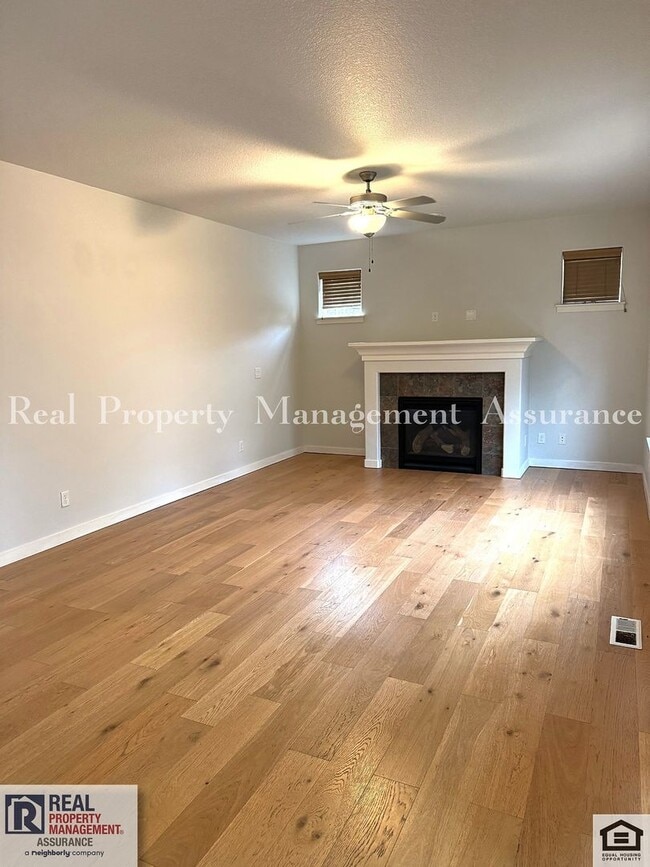 Building Photo - 13933 SW Walnut Creek Way