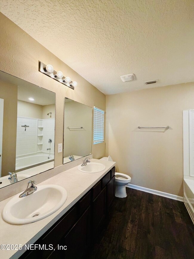 Building Photo - 3583 Sunfish Dr