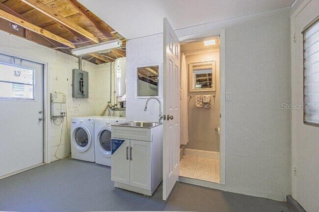 Building Photo - 3126 Matchlock Dr