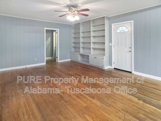 Building Photo - 1208 38th Ave E