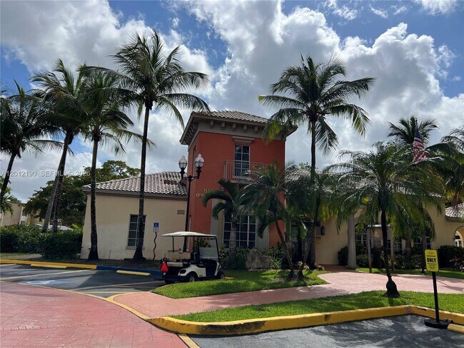 Building Photo - 8373 Lake Dr