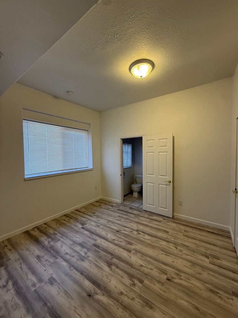 Building Photo - 1334 N Downing St