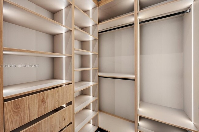 Building Photo - 245 NE 116th St