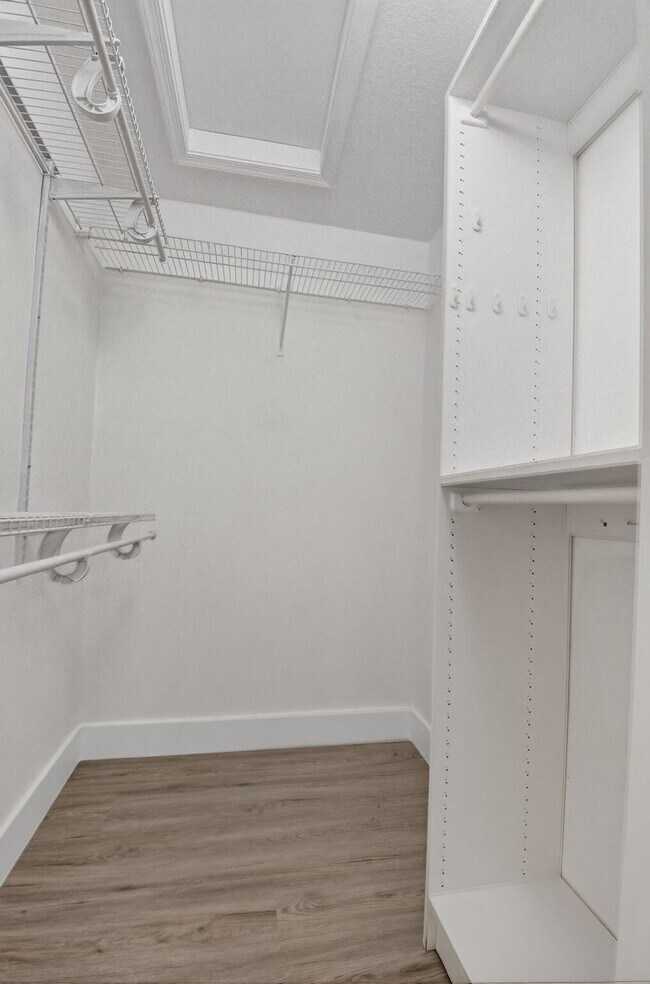 Building Photo - 4801 N Wickham Cir