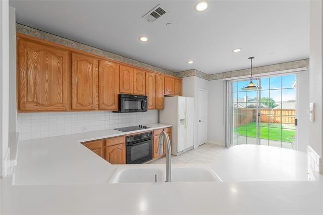 Building Photo - 511 Poplar Ln