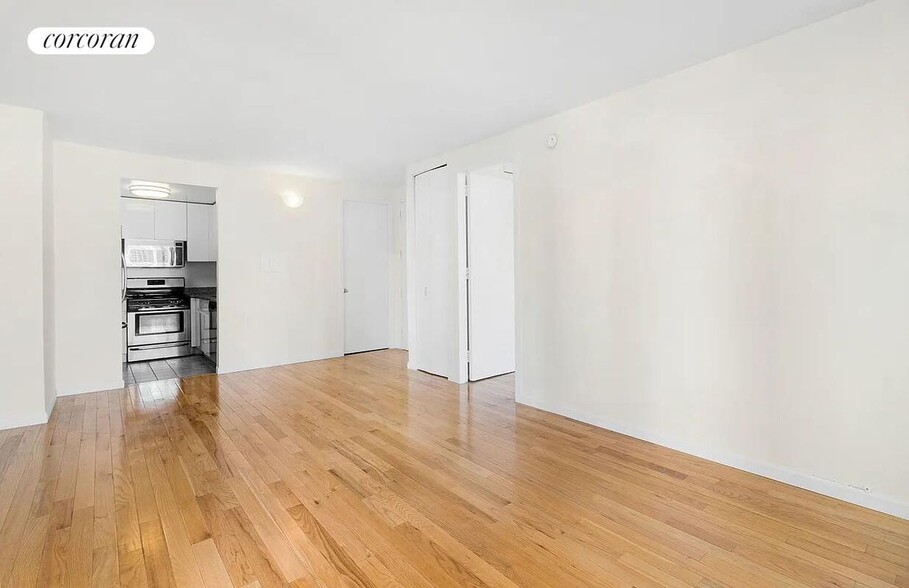 Building Photo - 232-236 E 47th St