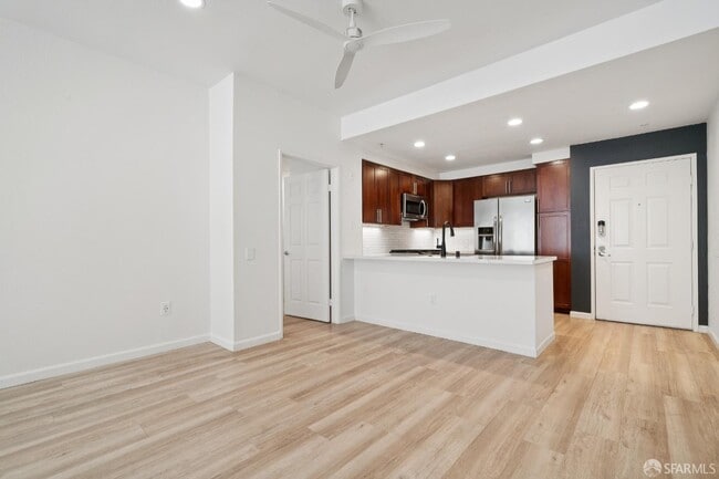 Building Photo - 200 Caldecott Ln