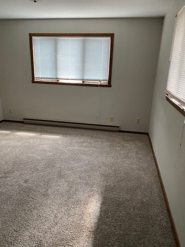 Building Photo - 3 bedroom 2 bathroom Condo Near Downtown Sanford!