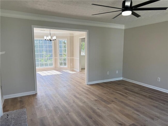 Building Photo - 979 Sugar Crossing Ln