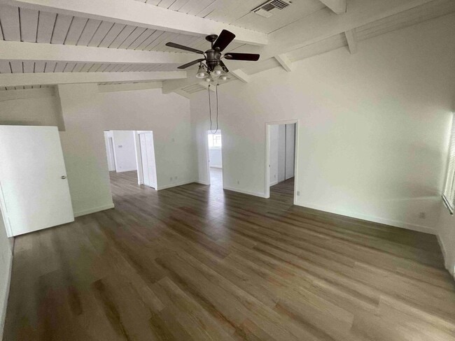 Building Photo - BEST VALUE IN SHERMAN OAKS!