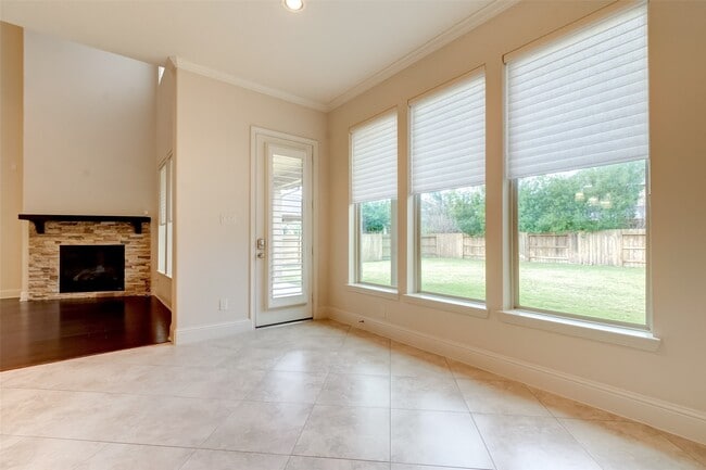 Building Photo - 10307 Latta Creek Dr