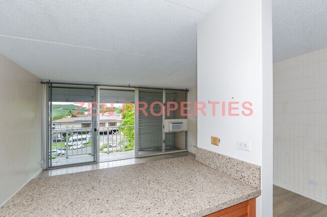 Building Photo - 1 Bdrm 1 Bath 1 Parking at Makiki Hillside