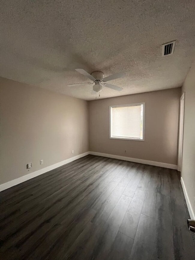 Building Photo - Joree Springs S/D