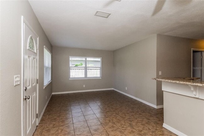 Building Photo - 4601 W Paxton Ave