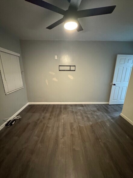 Building Photo - 6831 Hollenbeck St