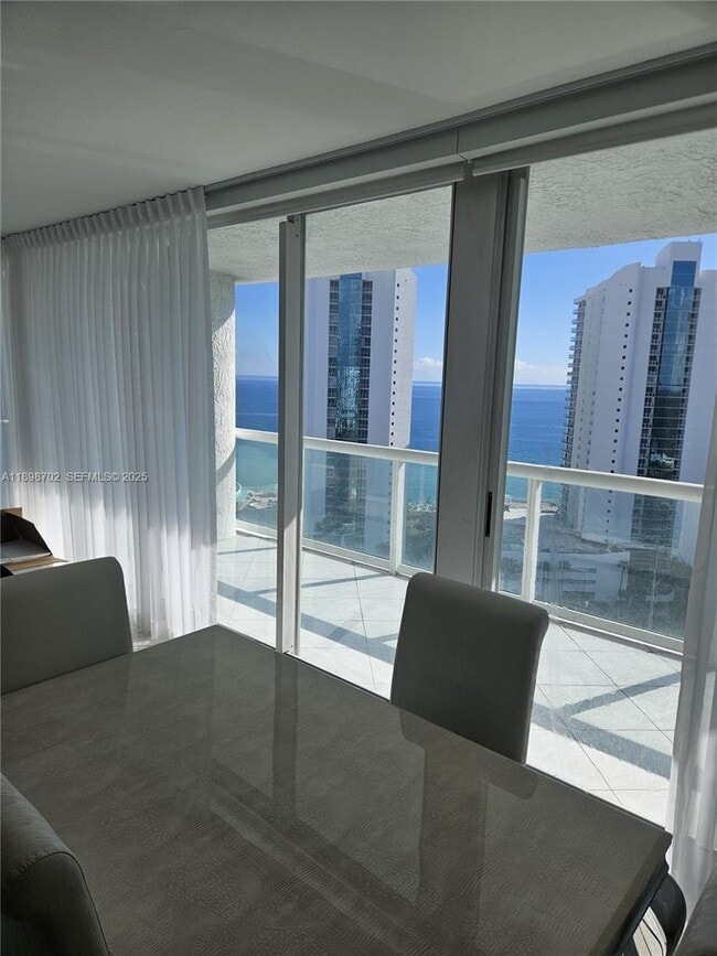 Building Photo - 16400 Collins Ave