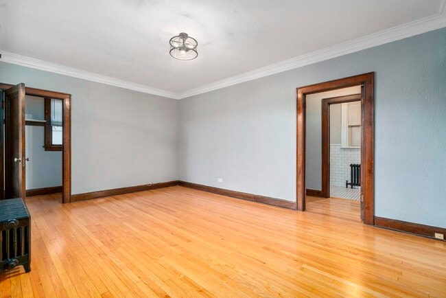 Building Photo - 530 Hillside Ave