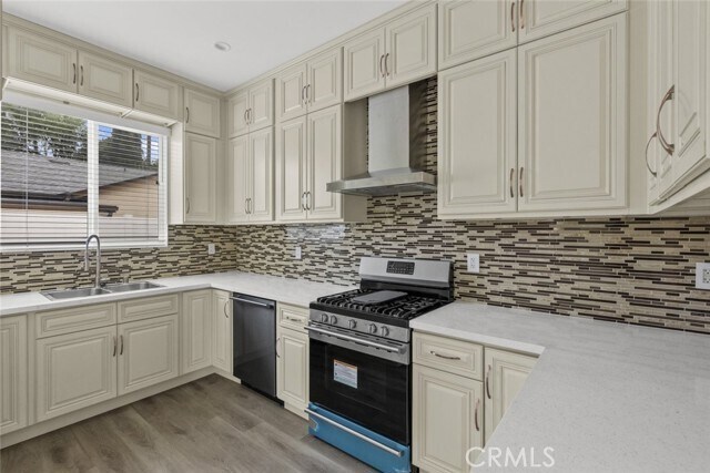 Building Photo - 17223 Cantlay St